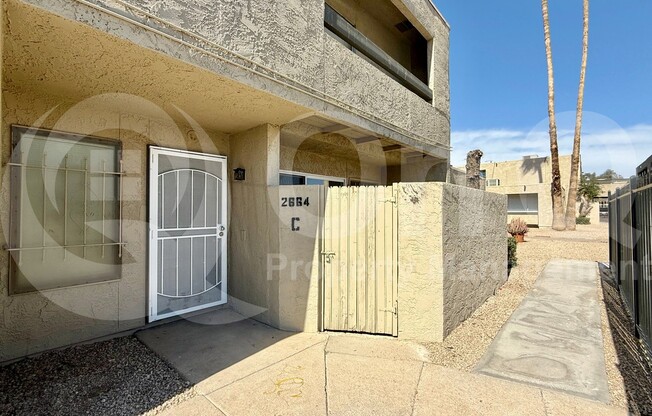 2664 N 43 AVE