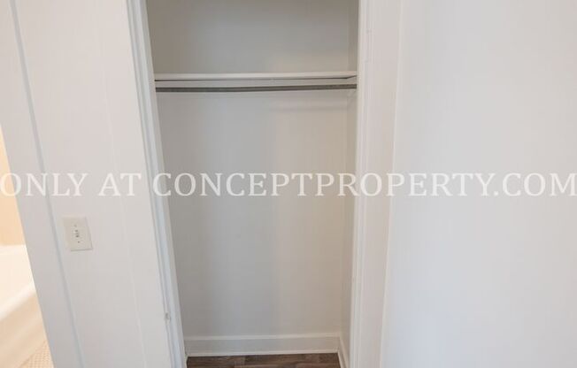 1 bed, 1 bath, 500 sqft, $1,150, Unit 12 - R