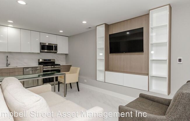 2252 N Clark Street - G Unit G