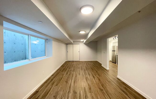 Studio, 1 bath, 707 sqft, $1,845, Unit Hamrick B02