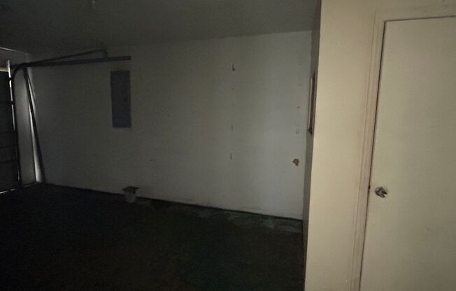 FALL MOVE-IN SPECIAL: 50% OFF 1st MONTH'S RENT!**
