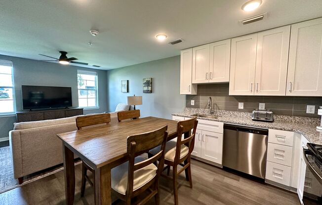 Avenue 6 - Luxury Apartments Downtown Huntsville South
