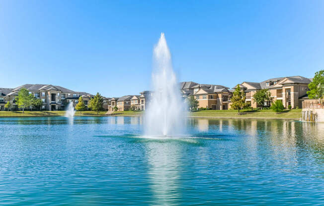 Falls at Copper Lake lakeside apartments in Houston