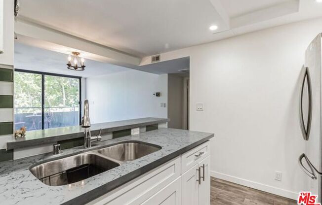 2 beds, 2 baths, 1,088 sqft, $4,395, Unit 404