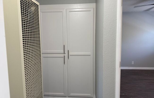 2 beds, 1 bath, 850 sqft, $2,480, Unit 785K