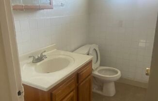 2 beds, 1 bath, $925