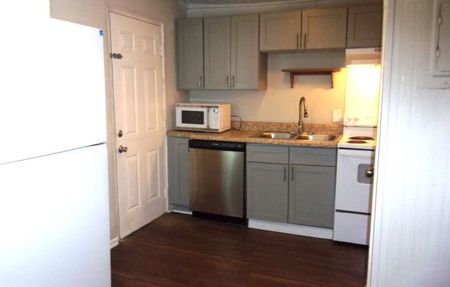 2 Bedroom 1 Bath End Unit Townhome in Charlotte