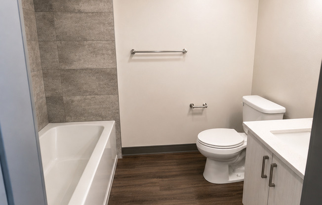 Studio, 1 bath, 288 sqft, $1,310, Unit 417