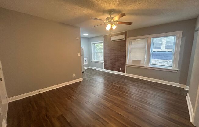 Studio, 1 bath, 550 sqft, $800, Unit 105