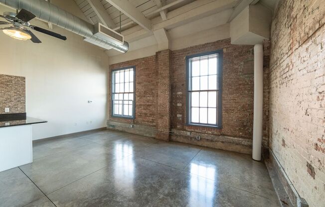 1 bed, 1 bath, 690 sqft, $1,650, Unit 338