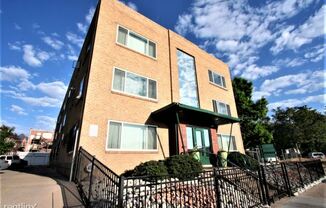 1435 Pearl Street 303
