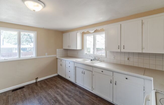 Single Family Home on Spokanes North Side!!