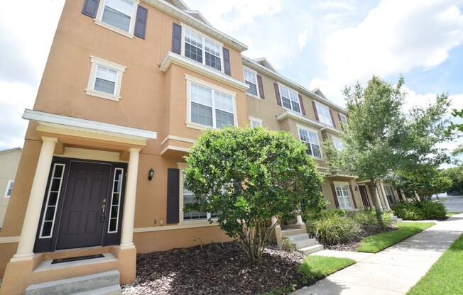 Spacious 4-Bedroom Town Home for Rent in Altamonte Springs, FL