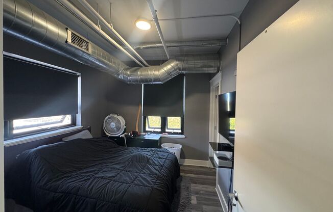2 beds, 2 baths, 2,000 sqft, $4,550, Unit 600 Broadway Ave NW - Unit 601 A