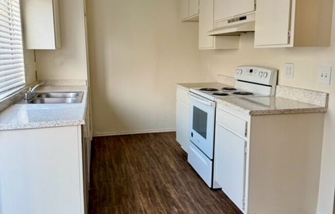 1 bed, 1 bath, 670 sqft, $1,895, Unit 1