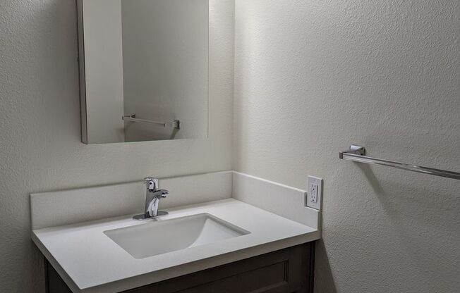 1 bed, 1 bath, 610 sqft, $1,675, Unit C104