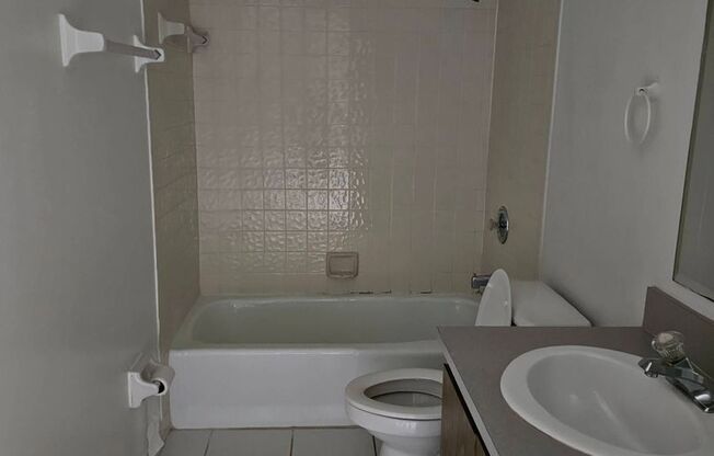 2 beds, 2 baths, $1,595