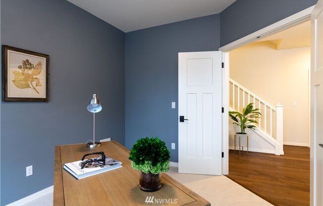 4 Bedroom Oversized Home in Mountlake Terrace- Office Space and Charging Station