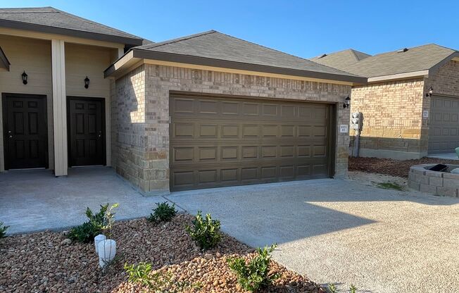 Brand NEW 3 Bedroom, 2 bathroom in a PRIME location!