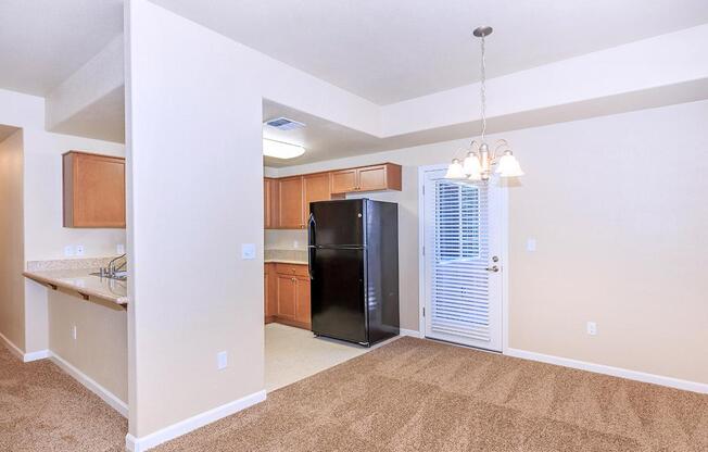 Boulder Creek provides nine foot ceilings