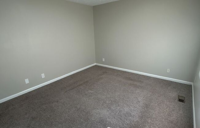 2 beds, 1.5 baths, 1,100 sqft, $1,099, Unit 706-C