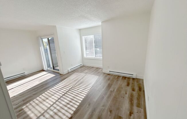 1 bed, 1 bath, 550 sqft, $1,395, Unit B18