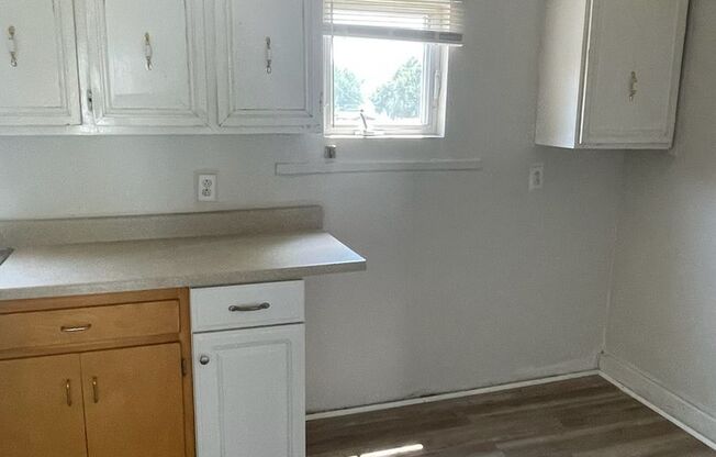 2331 1/2 Washington Street West