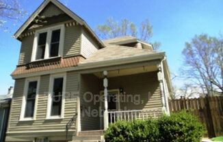 1009 N 49 AVE