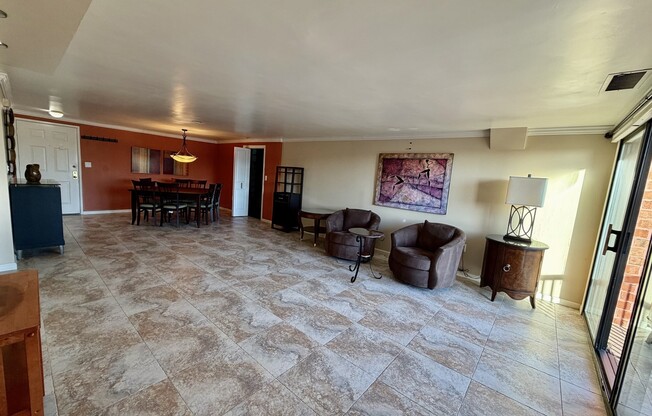 3 beds, 2 baths, 1,644 sqft, $4,600, Unit 711