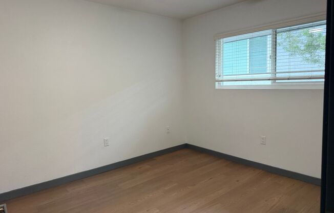 2 beds, 2 baths, 1,000 sqft, $3,105, Unit B058