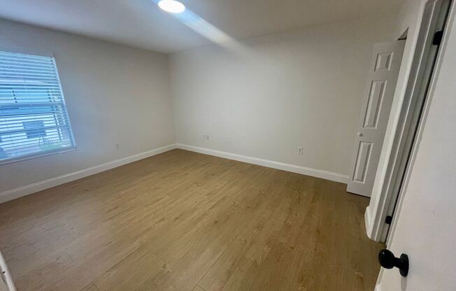 1 bed, 1 bath, 530 sqft, $1,095, Unit 44
