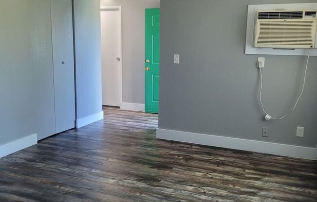 2 beds, 1 bath, 850 sqft, $1,575, Unit 1107 L6