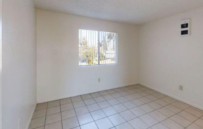 1 bed, 1 bath, 381 sqft, $1,868