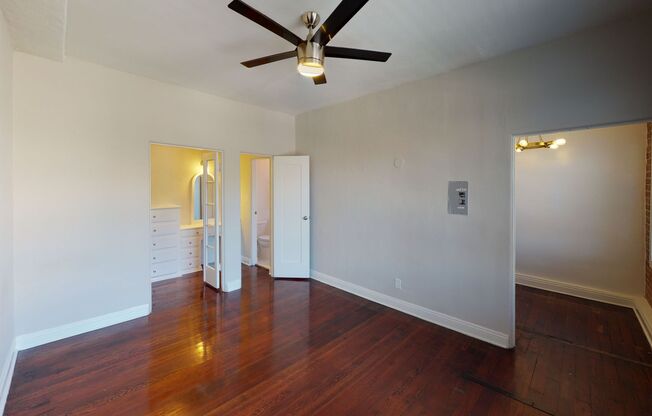 Studio, 1 bath, 450 sqft, $1,495, Unit 310