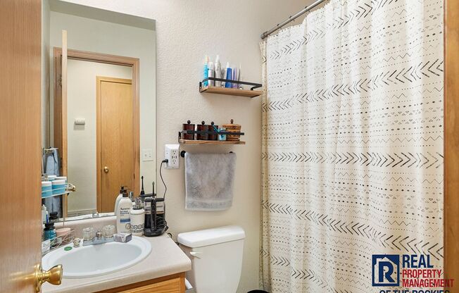 2 Bed, 2 Bath Condo Near CSU!