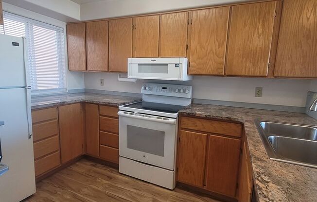 2 beds, 2 baths, $1,495, Unit # 210