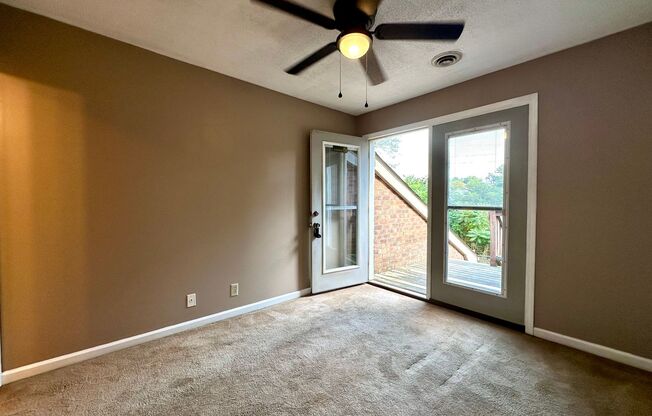 Studio, 1 bath, 179 sqft, $695, Unit 169-A Condor