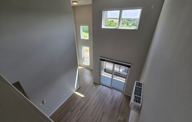 1 bed, 1 bath, 756 sqft, $1,820, Unit 8421-421