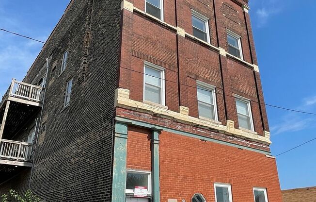 3081 S. Lock