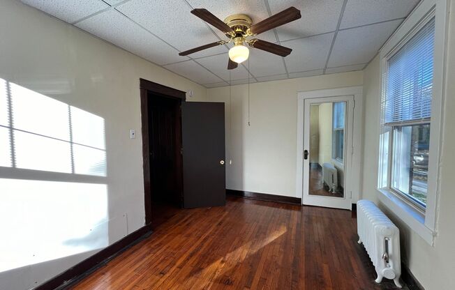 1 bed, 1 bath, $1,080, Unit 2