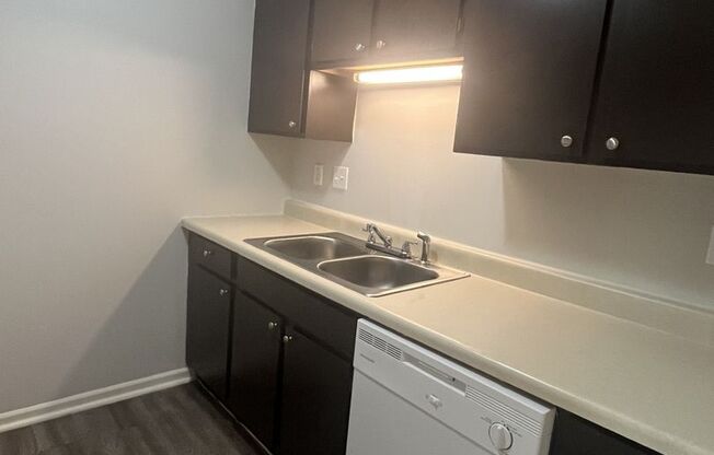 1 bed, 1 bath, 646 sqft, $785, Unit 350A