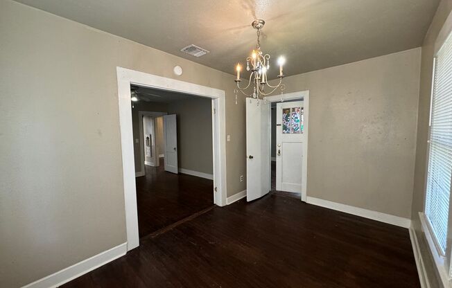 2 beds, 1 bath, $1,125