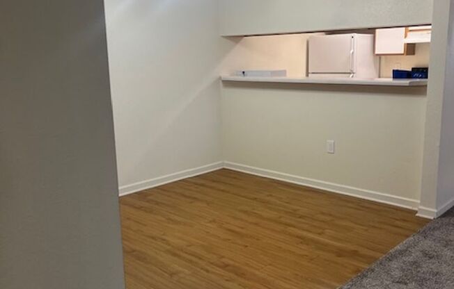 3 beds, 2 baths, 1,360 sqft, $1,489, Unit 115