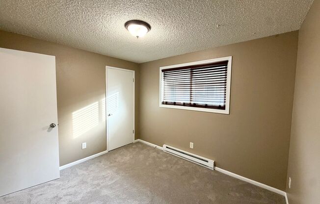 2 beds, 1 bath, $1,450