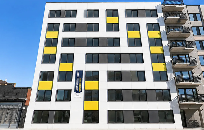 1 bed, 1 bath, $2,650, Unit 7B