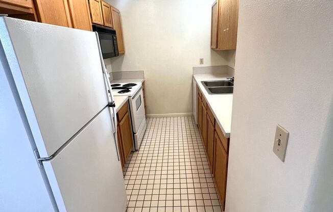 1860 S 2nd Units 9 - 12