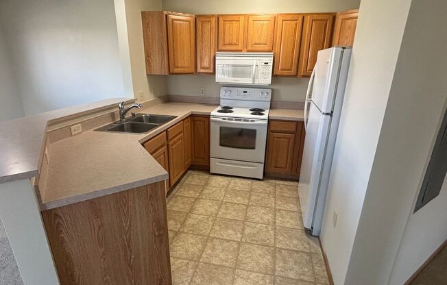 1 bed, 1 bath, 756 sqft, $1,555, Unit 202-314