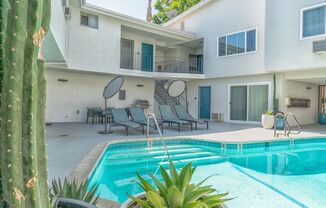 Mid-century LA style in Sherman Oaks!