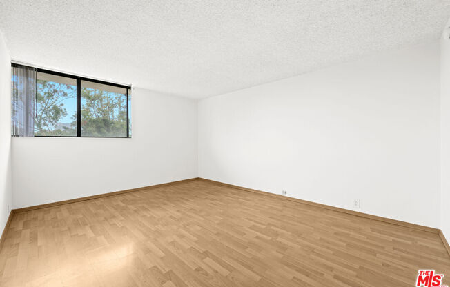 2 beds, 2 baths, 1,088 sqft, $4,600, Unit 810