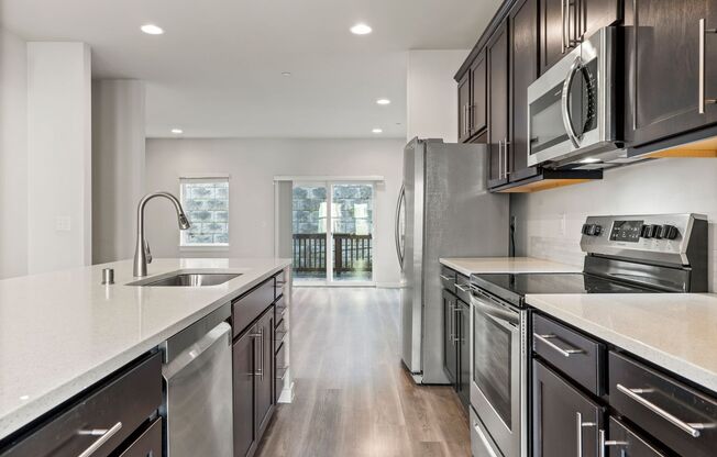 Newer 4 bed, 3.5 bath Townhome In Lynnwood $3400/mo.